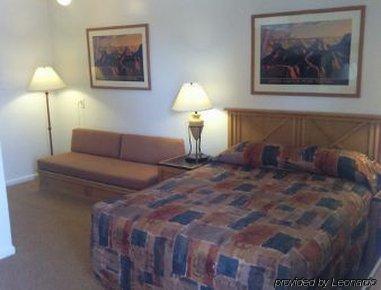 Knights Inn - Phoenix Room photo