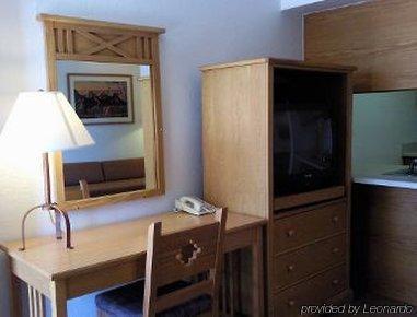 Knights Inn - Phoenix Room photo