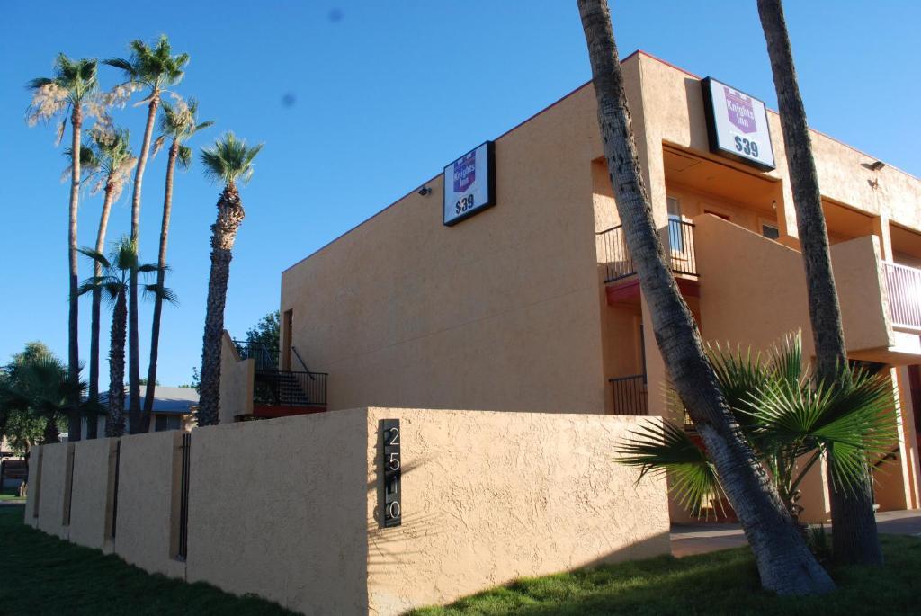 Knights Inn - Phoenix Exterior photo