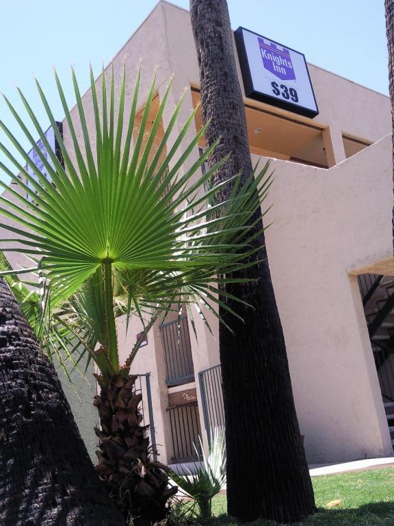Knights Inn - Phoenix Exterior photo